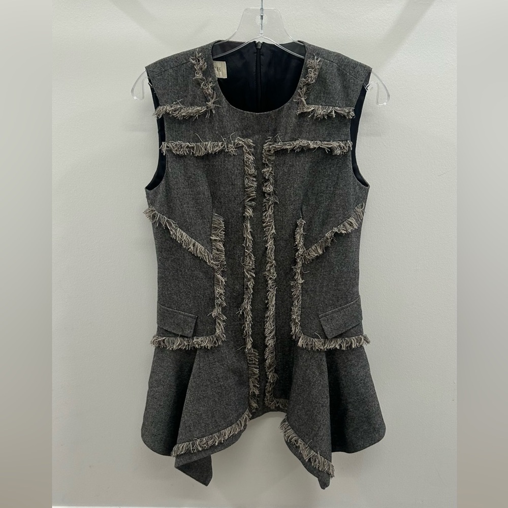 Chic Fringed Sleeveless Tunic in Gray
